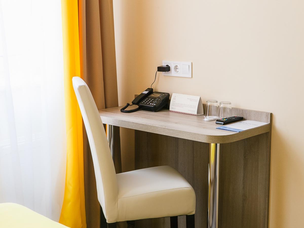 Raziotel Kyiv Yamska Exteriör bild