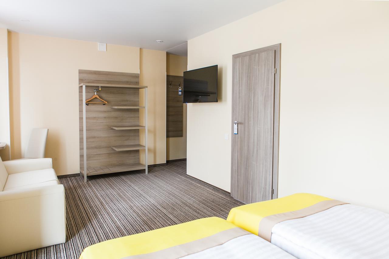 Raziotel Kyiv Yamska Exteriör bild