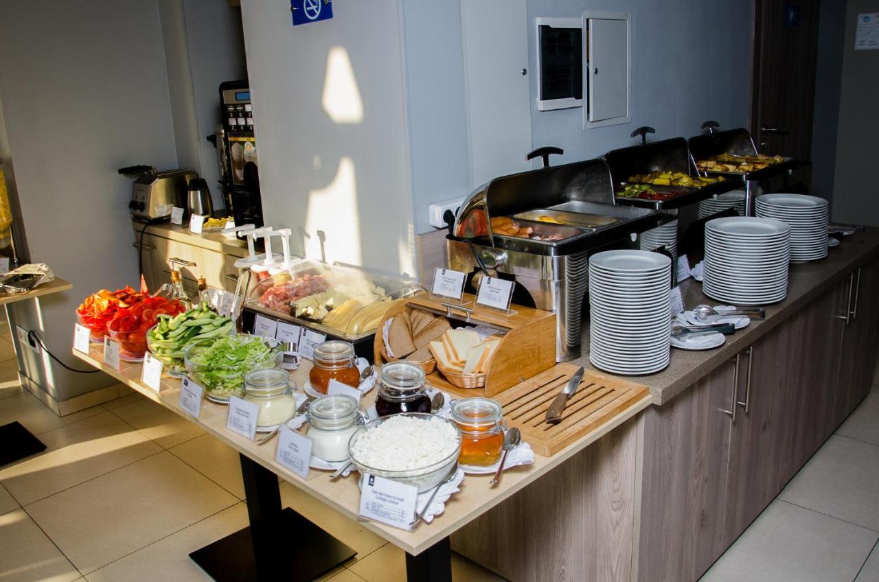 Raziotel Kyiv Yamska Exteriör bild